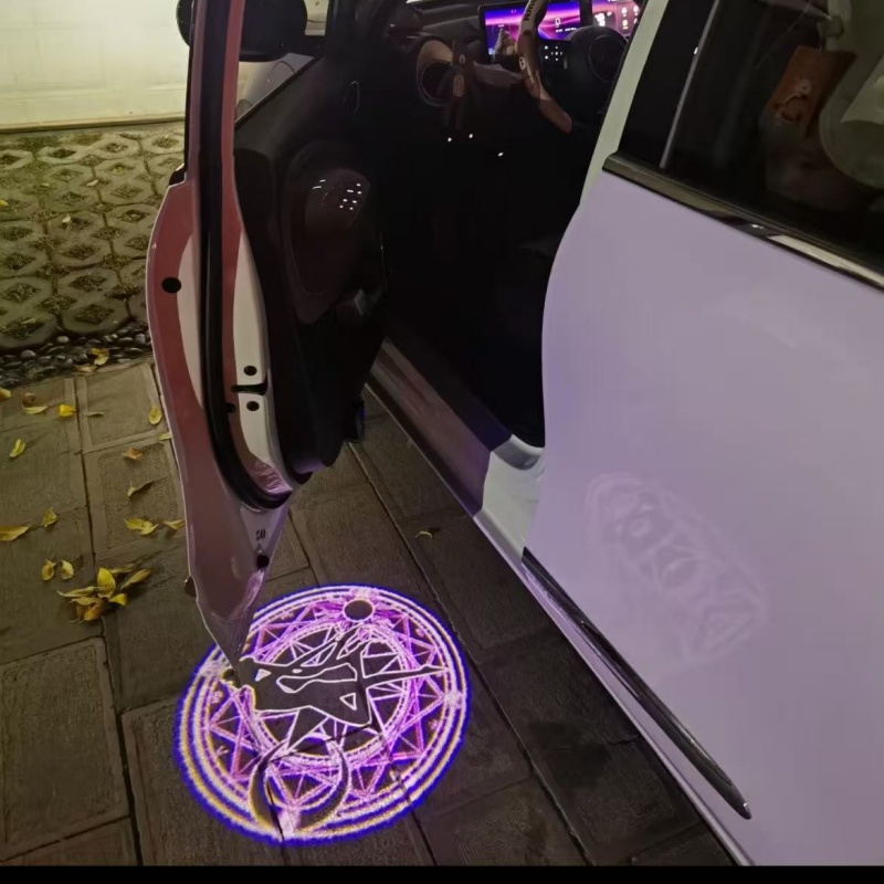 Projektor świateł powitalnych  – Car Accessories You Need recenzja i cena